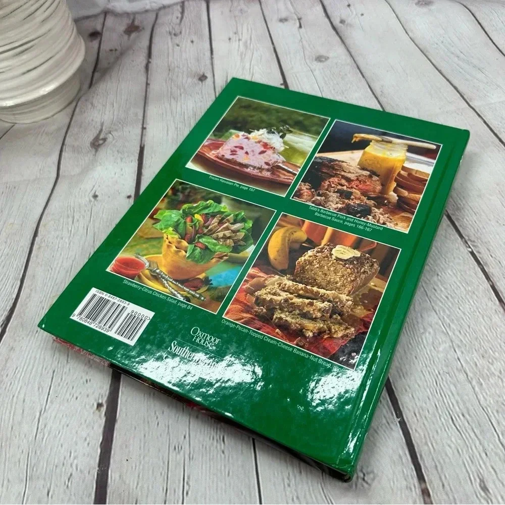 Southern Living excellent preowned